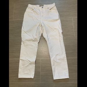 Everlane white cheeky jeans cropped length